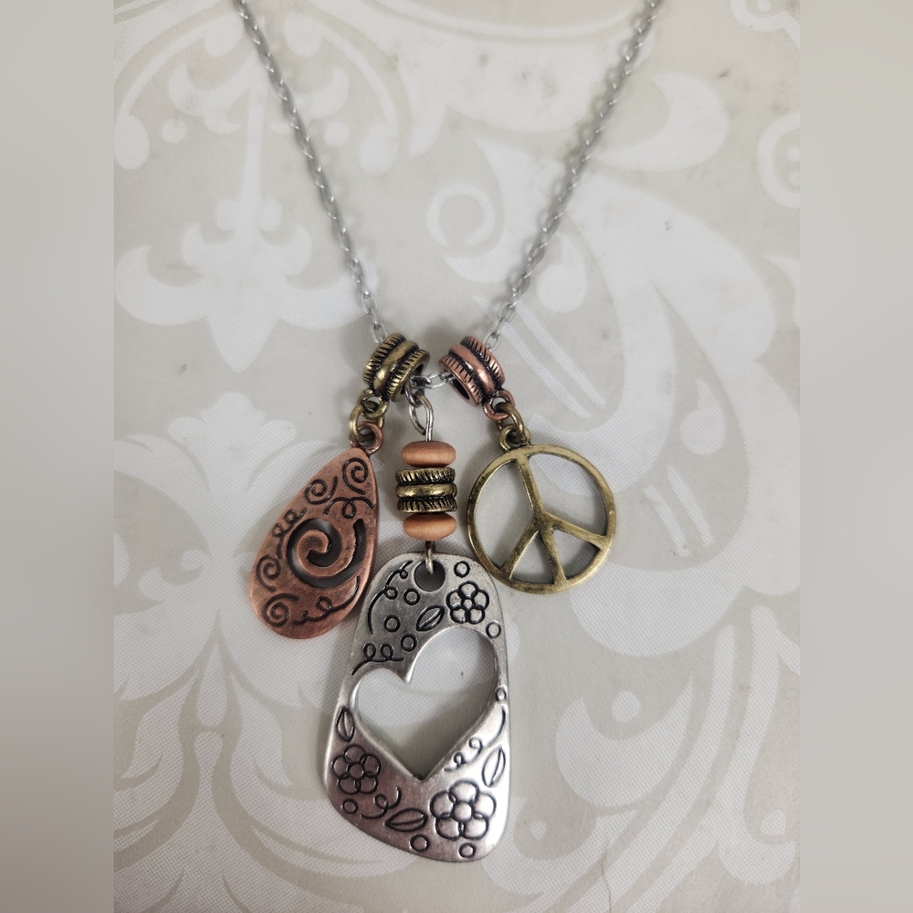 Lia Sophia 'Day Dreamer' Silver, Gold, and Copper Pendant Necklace